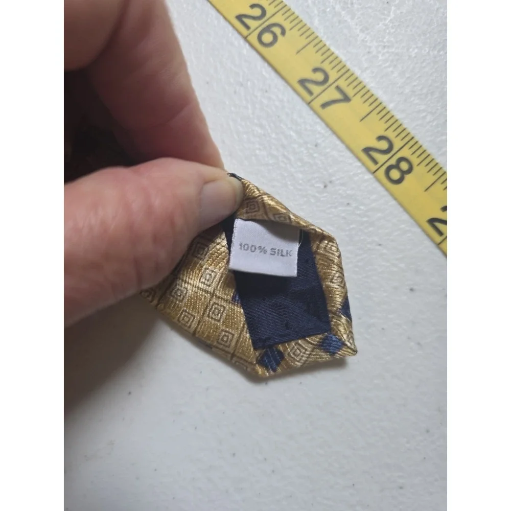Pierre Cardin Mens Classic Geometric Yellow Silk Necktie Vintage Business Formal